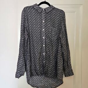 Westbound Long sleeve black & white patterned blouse, button-down front